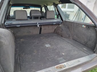 Mercedes W124 T - 10