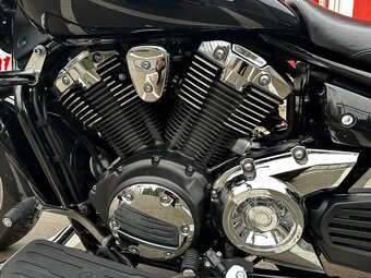 Yamaha XVS 1300 A - 10