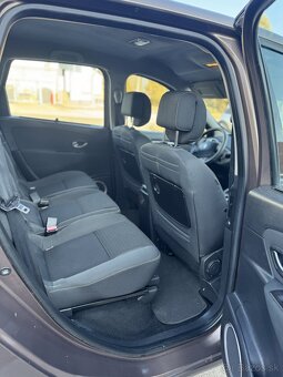 Renault Grand Scenic 1.9 DCI - 10