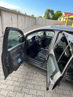 Volkswagen touran 1.6 TDI DSG - 10