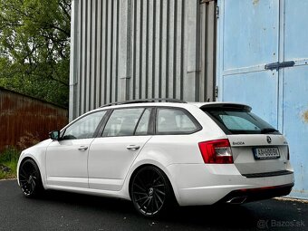 Škoda Octavia Combi 2.0 TDI DPF RS DSG - 10
