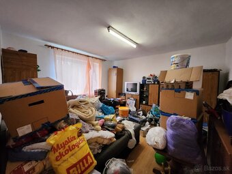 Na predaj starší rd s veľkým pozemkom 2.200 m2, Košeca. - 10