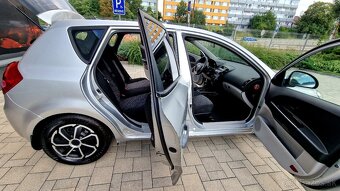 Kia Ceed 1.6 crdi - 10