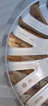 Predám originál vw disky VW r16 5x112 /Continental 205/55r16 - 10