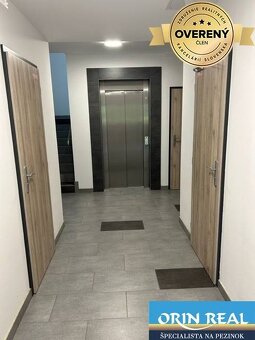 Na prenájom nový 2 izbový zariadený byt s parkingom Pezinok - 10