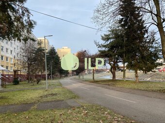 ŠOLTÉSOVÁ 2-izbový byt s loggiou na prenájom v SNV - 10