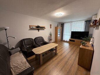 Exkluzívne APEX reality 3i. s balkónom Hollého ul., 81 m2 - 10