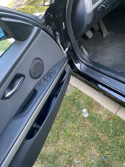 BMW e91 318d - 10