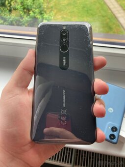 Lenovo Motorola a Xiaomi redmi 8 - 10
