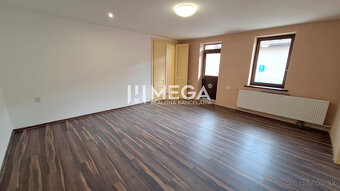 ZNÍŽENÁ CENA NA PRENÁJOM - Budova  v meste Humenné - 10