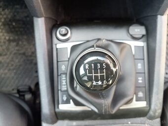 VOLKSWAGEN AMAROK 3.0 V6 - NA PREDAJ - 10