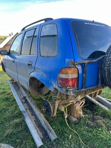 Rozpredam Kia Sportage 2,0 16v - 10