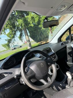Peugeot 208 1.2 - 10