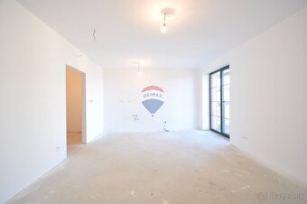 PREDAJ, 2-izbový byt, balkón, 60 m2 + Parking, Stará Lesná, - 10
