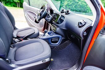SMART FOURTWO - 10