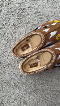 UGG Tasman Slipper Palace x Looney Tunes Chestnut - 10