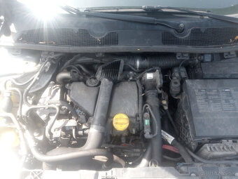Renault Megane III grandtour 1,5dci - 10
