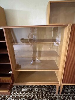 RETRO NÁBYTOK V DOBROM STAVE - 10