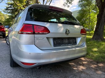 Predám ľahko poškodený VW Golf variant 1,6 TDi DSG RV 2016. - 10