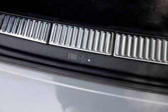 Škoda Superb Combi SPORTLINE 2.0TDI DSG 4x4 - 10