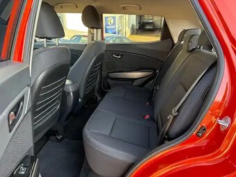 Kúpim SsangYong Tivoli oranžové alebo biele - 10