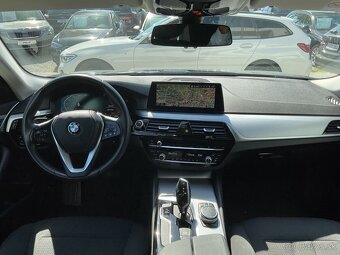 BMW 520d Touring G31 - 10