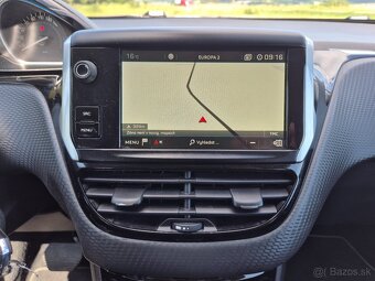 Peugeot 2008 PureTech 1.2 Automat - 10