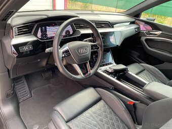 Audi E-tron 55 quattro S line 300kW DPH - 10