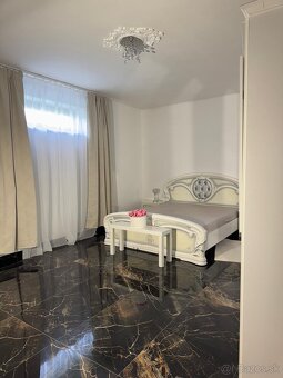 Exkluzívny moderný 4i byt Stromova - 10