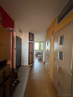 V Štúrove na predaj z 3 izb. -4 izb. byt - 10