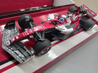 F1 ALFA ROMEO SAUBER C42 BOTTAS BAHRAIN 2022 MINICHAMPS 1:18 - 10