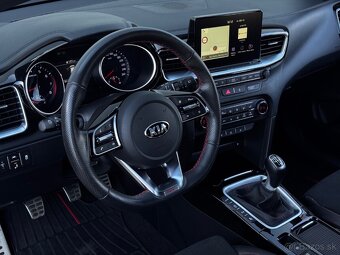 Kia Ceed 1.6 T-GDi GT-line 150 kW - 10