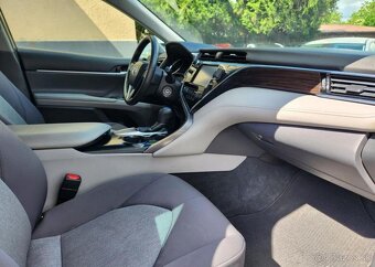 Toyota Camry 2.5-ZÁRUKA-BENZÍN-AUTOMAT - 10
