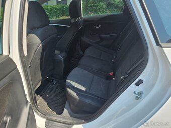 Hyundai I30 CW 1,6 CRDi - 10