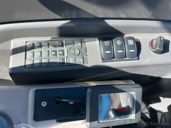 Pásové rypadlo Volvo ECR50D - 10