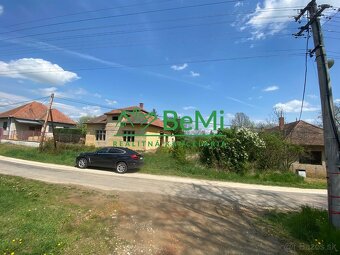 Pozemok v obci Sľažany 3 595 m2 intravilán ID 558-14-MIG - 10