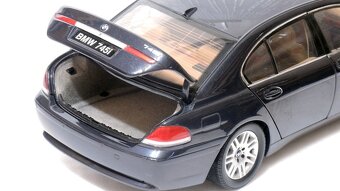 Predám model BMW 745i, e65, mierka 1:18, KYOSHO. - 10