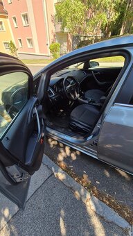 OPEL ASTRA 1.4 TURBO 1600 € - 10