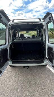 Renault Kangoo 1.5 dCi - 10