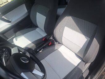 VW POLO CROSS 1,9TDI 74 KW KLÍMA VYHRIEVANÉ SEDADLÁ - 10