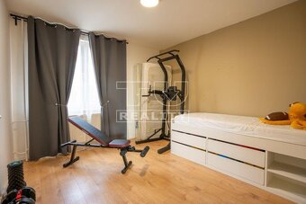 3 izbový zrekonštruovaný byt s úžitkovou plochou 69 m2 ... - 10