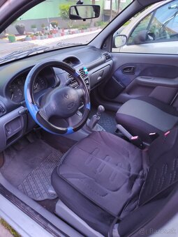 Renault Clio - 10