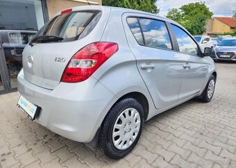 Hyundai i20 1.2-KLIMA-1.MAJITEL - 10
