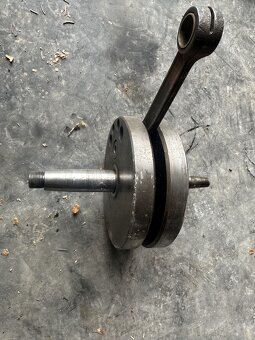 Predám DIELY motora ČZ 250/455 - 10