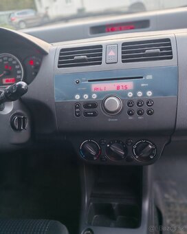 Suzuki Swift - 10