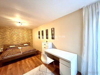 Ponúkame Vám na prenájom 2 izbový byt v rodinnom dome s gará - 10