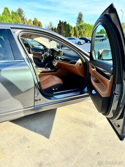 BMW rad 7 730Ld xDrive A/T - 10
