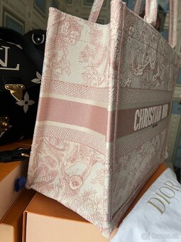 Dior tote book - 10