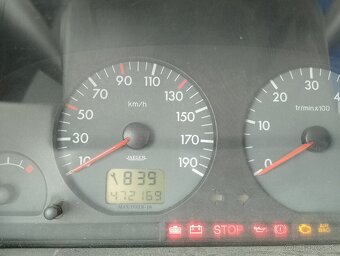 Peugeot Partner 2.0 HDI - 10