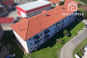 Na predaj: 3 izbový byt 65 m² , Rohovce, okres. Dun. Streda - 10